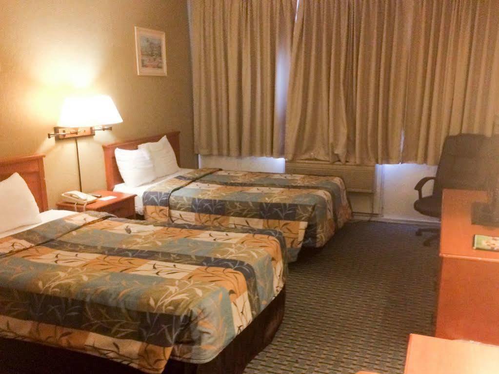 Days Inn Melrose Park/O'Hare South Екстериор снимка