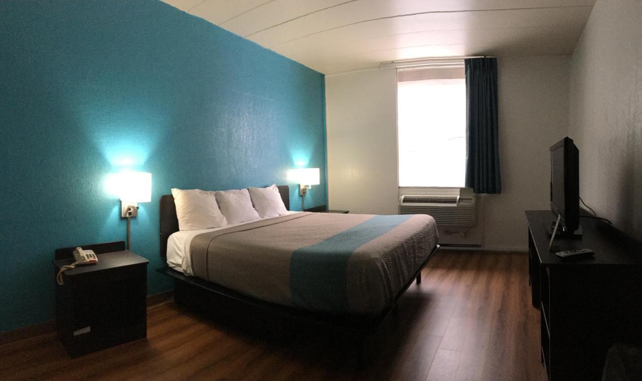 Days Inn Melrose Park/O'Hare South Екстериор снимка